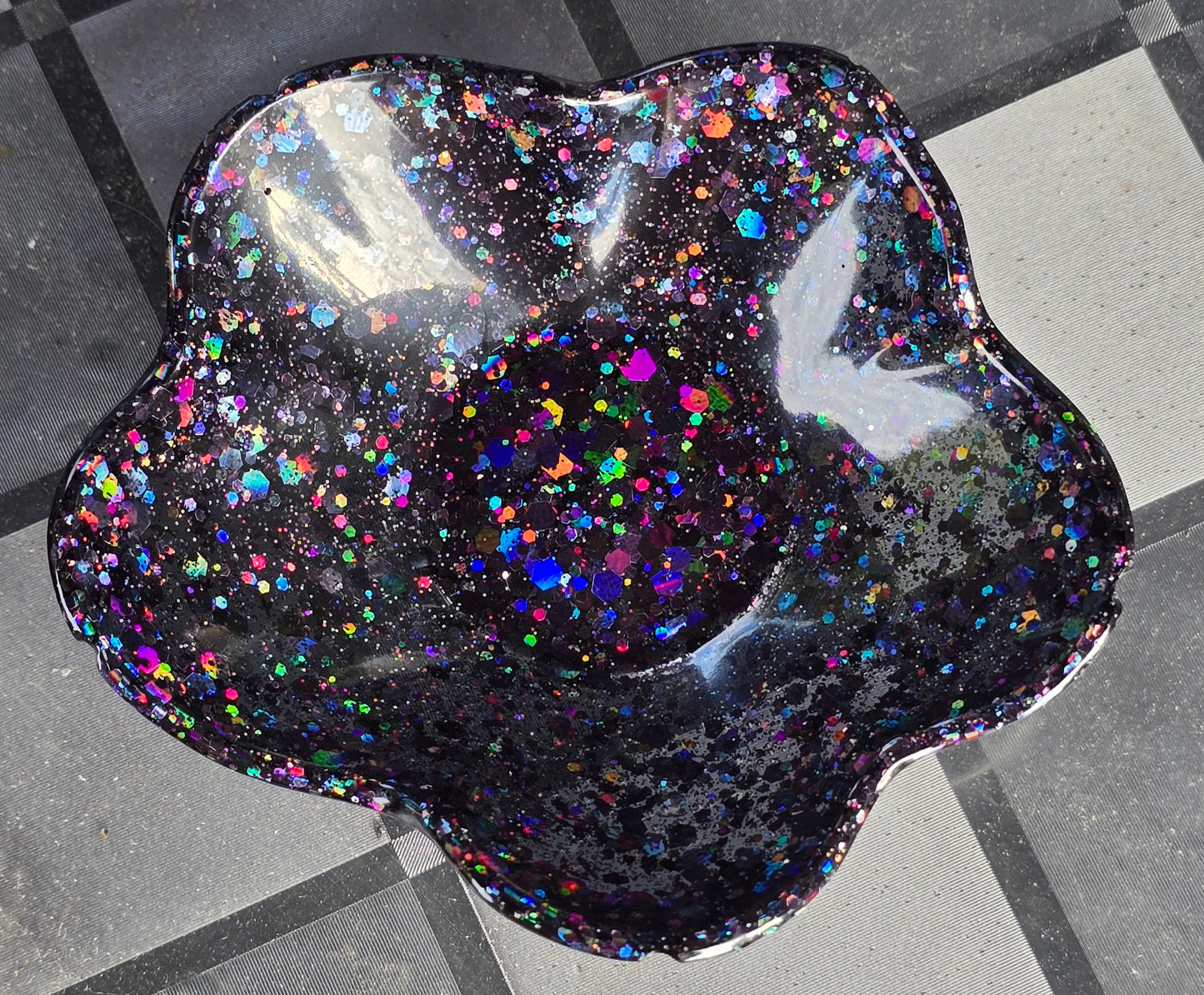 Petal bowl black sparkle