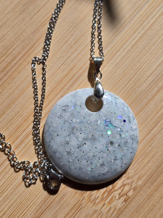Pendant grey with silver