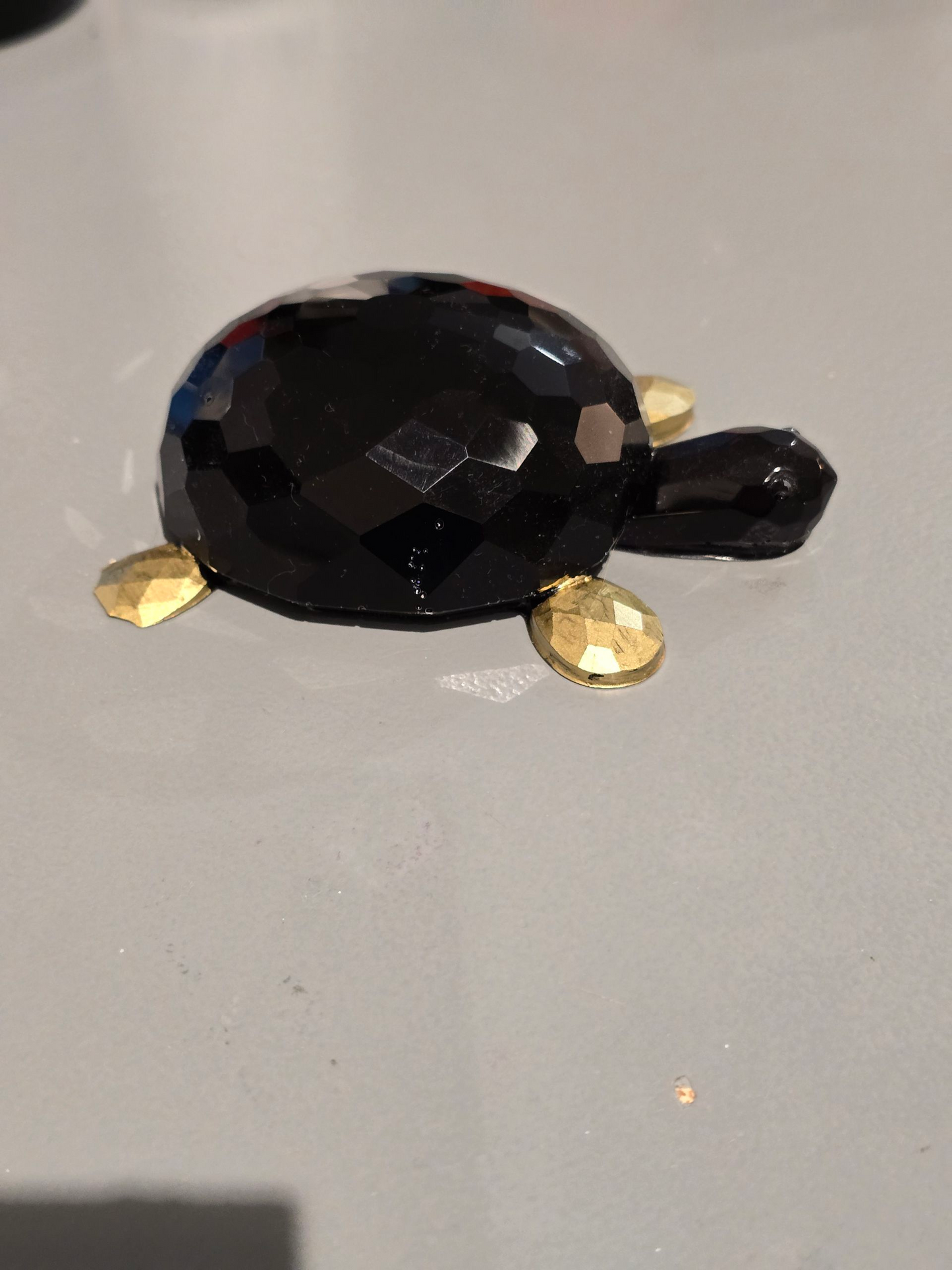 Turtle black Diamond cut and gold