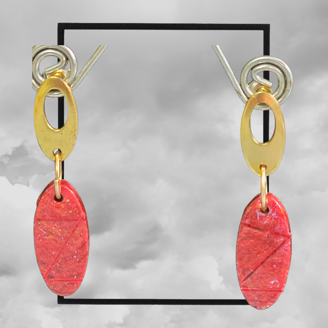 Earrings dangling maroon