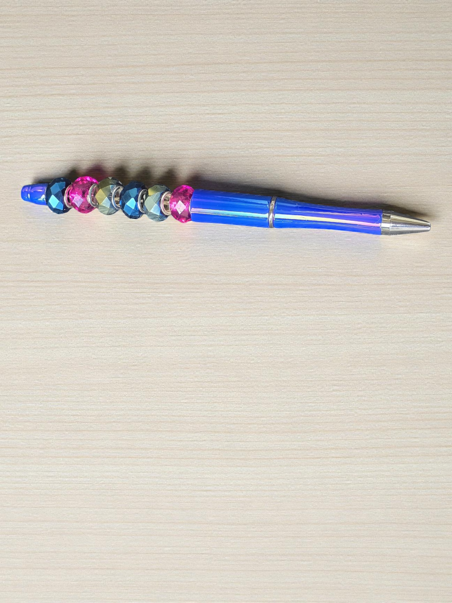 Beaded pen blue