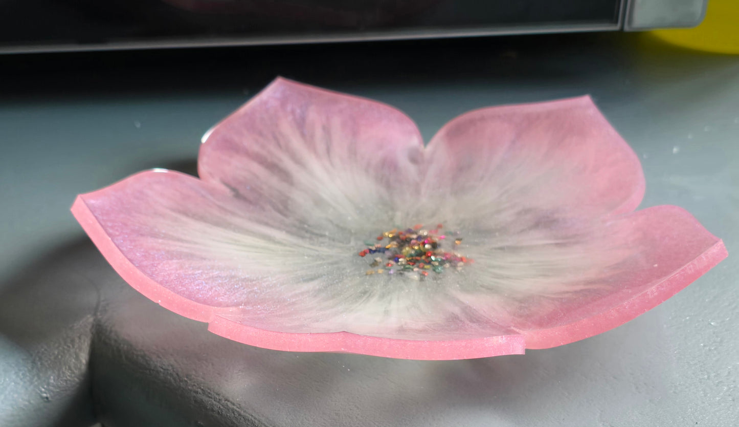 Bowl pink and white flower design