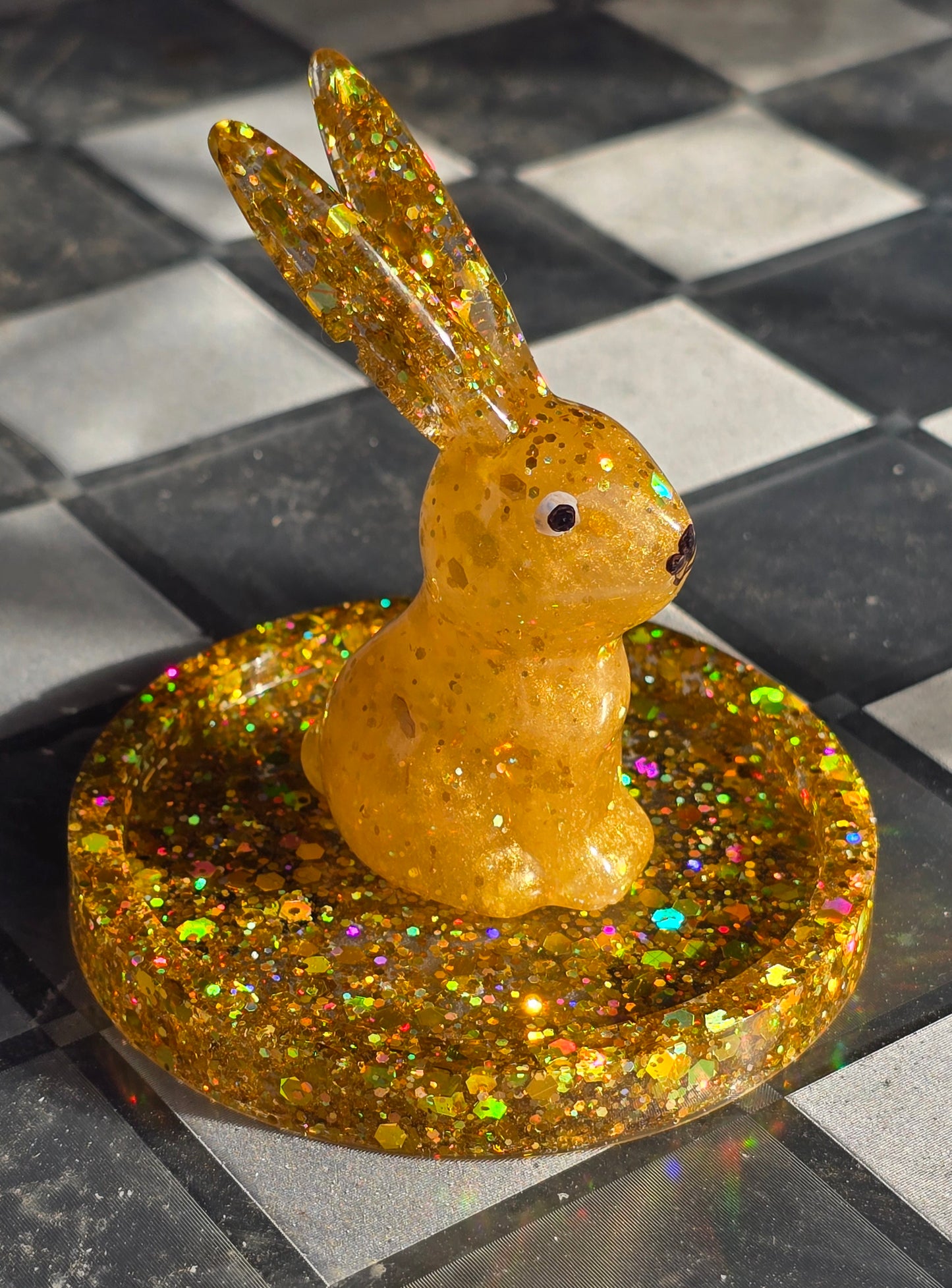 Bunny ring holder gold