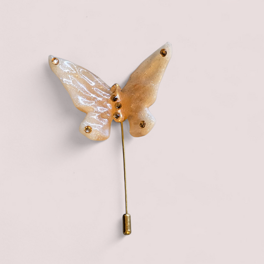 Lapel pin butterfly water ripple gold and pink