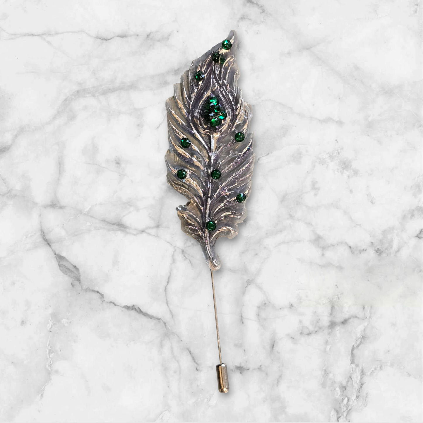 Lapel pin peacock feather