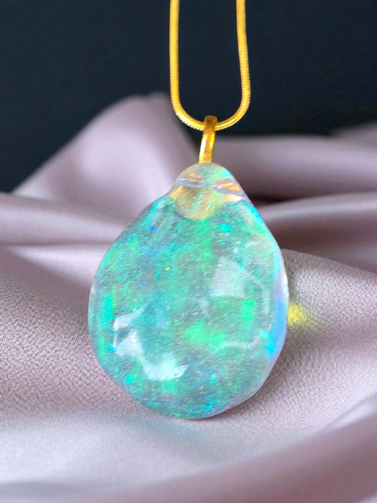 Pendant water ripple ocean