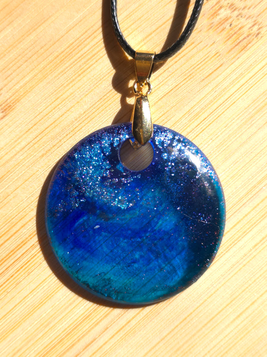 Pendant cobalt blue