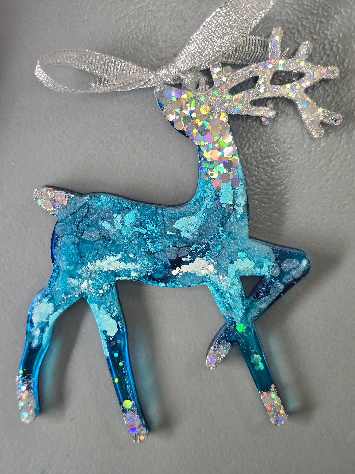 Xmas decorations reindeer turquoise and silver setting of 6