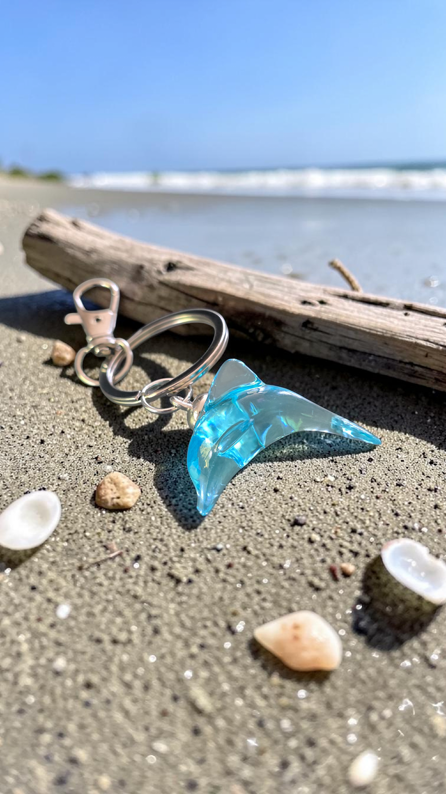 Keycharm blue and green V