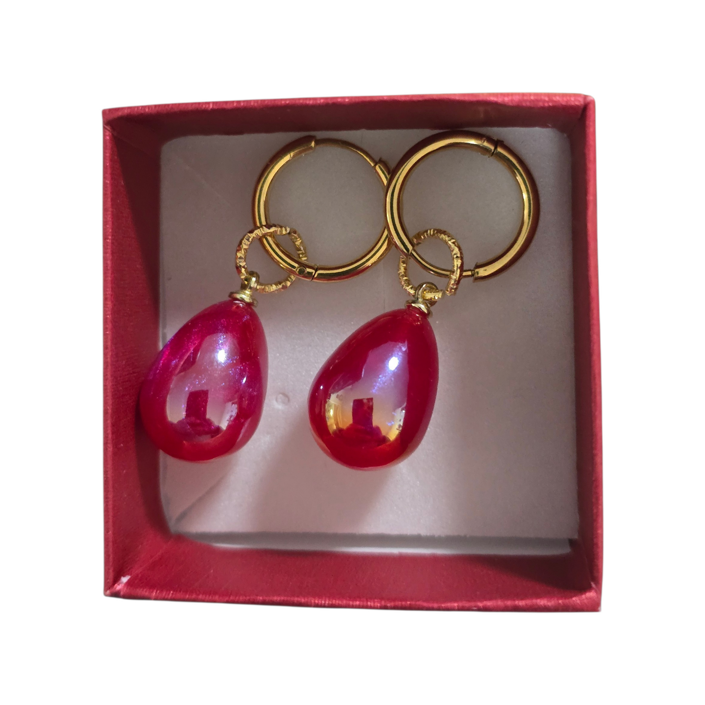 Earrings dangling huggie style red with gold