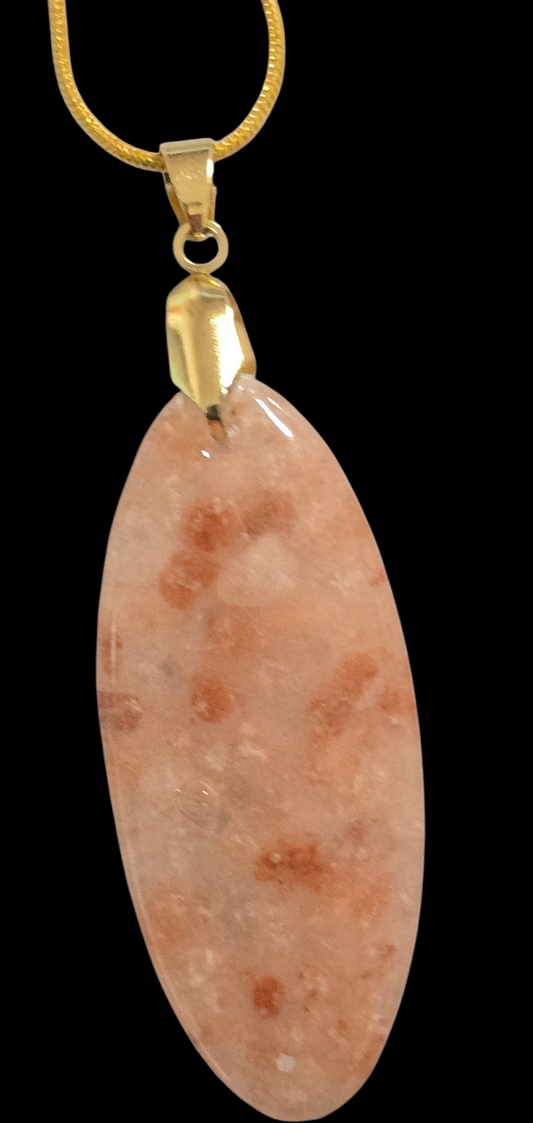 Pendant pink with gold