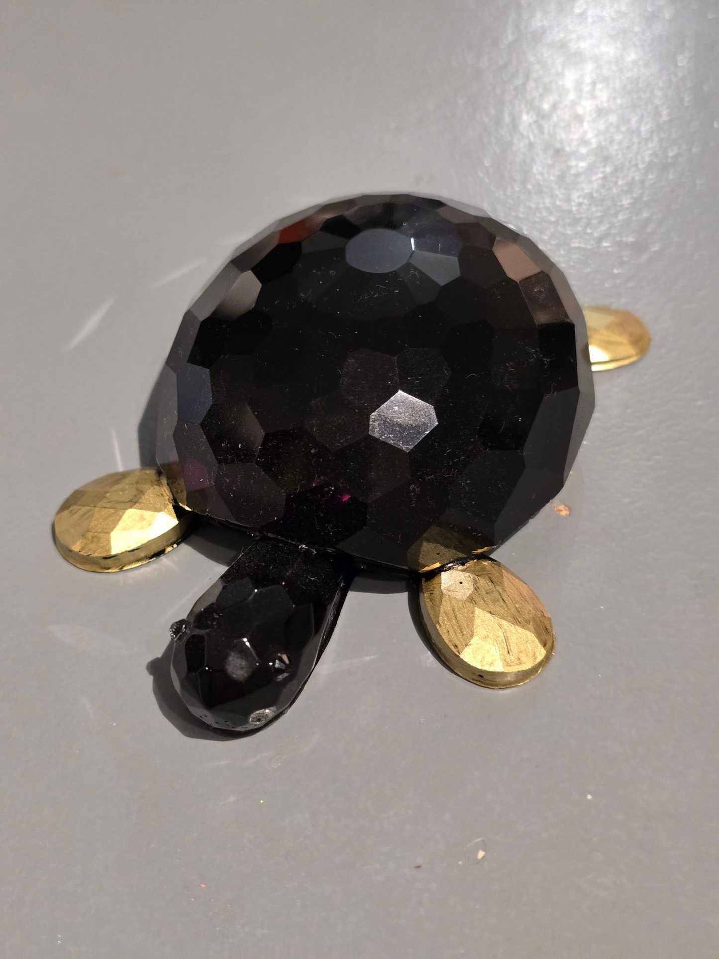 Turtle black Diamond cut and gold