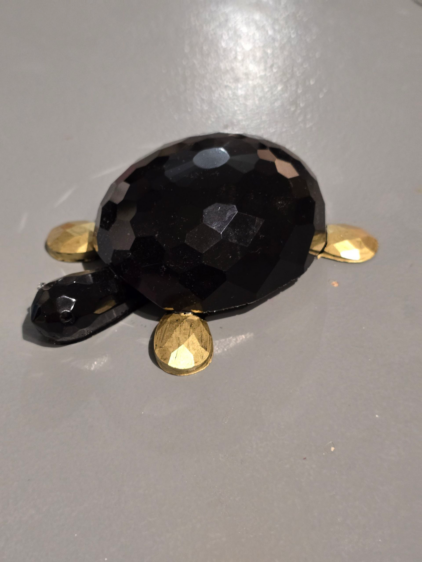 Turtle black Diamond cut and gold