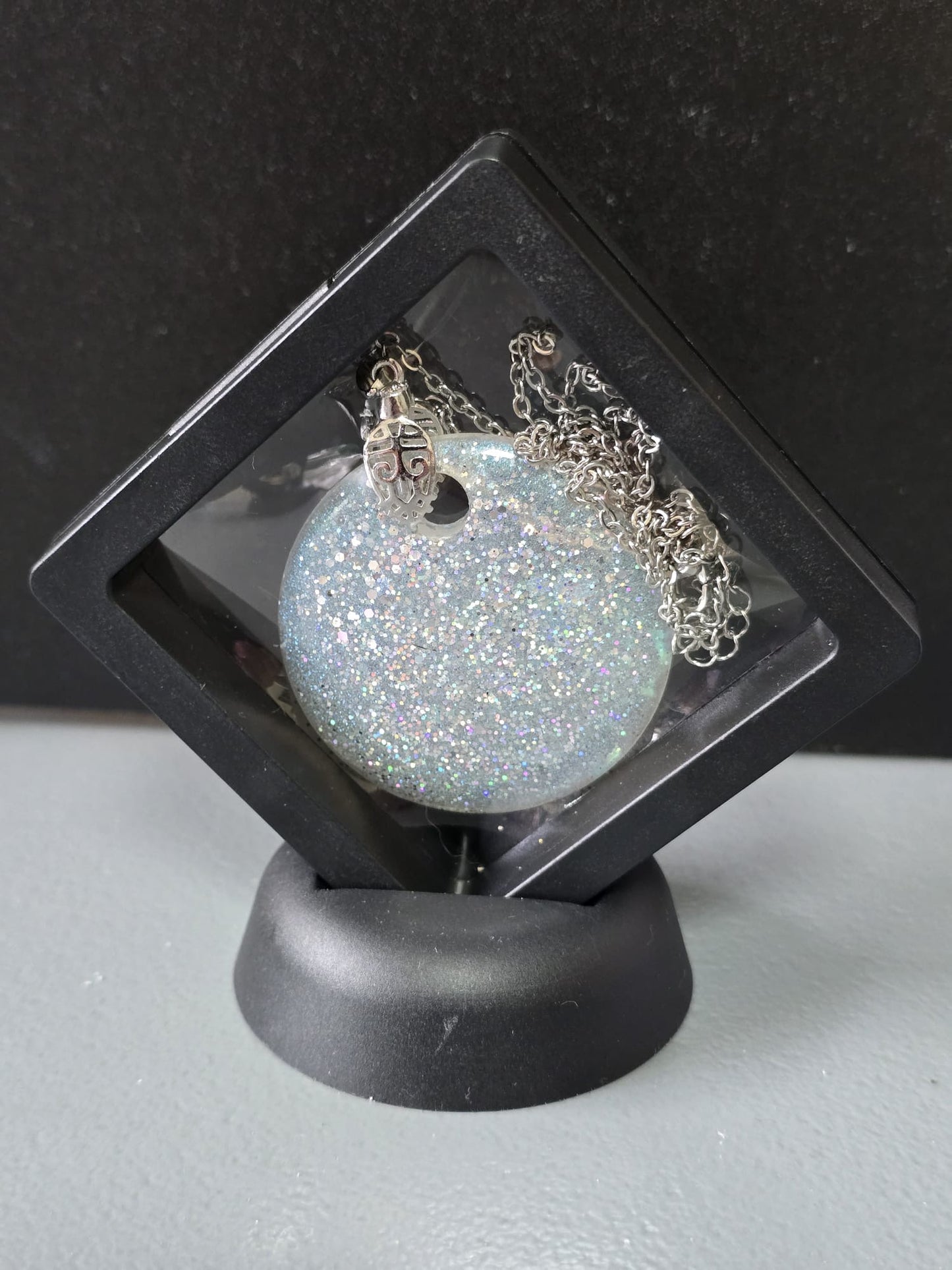 Pendant white shimmer