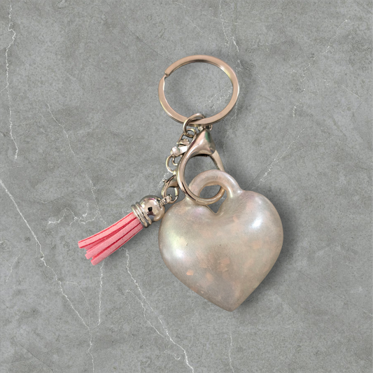 Keycharm puffy heart pearl soft pink with pink tassel