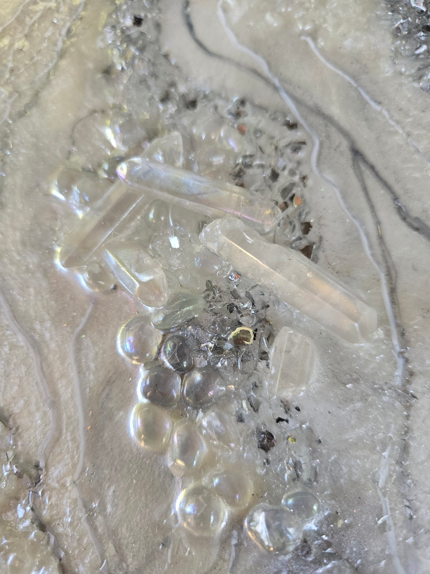 Napkin Holder geode style white with silver