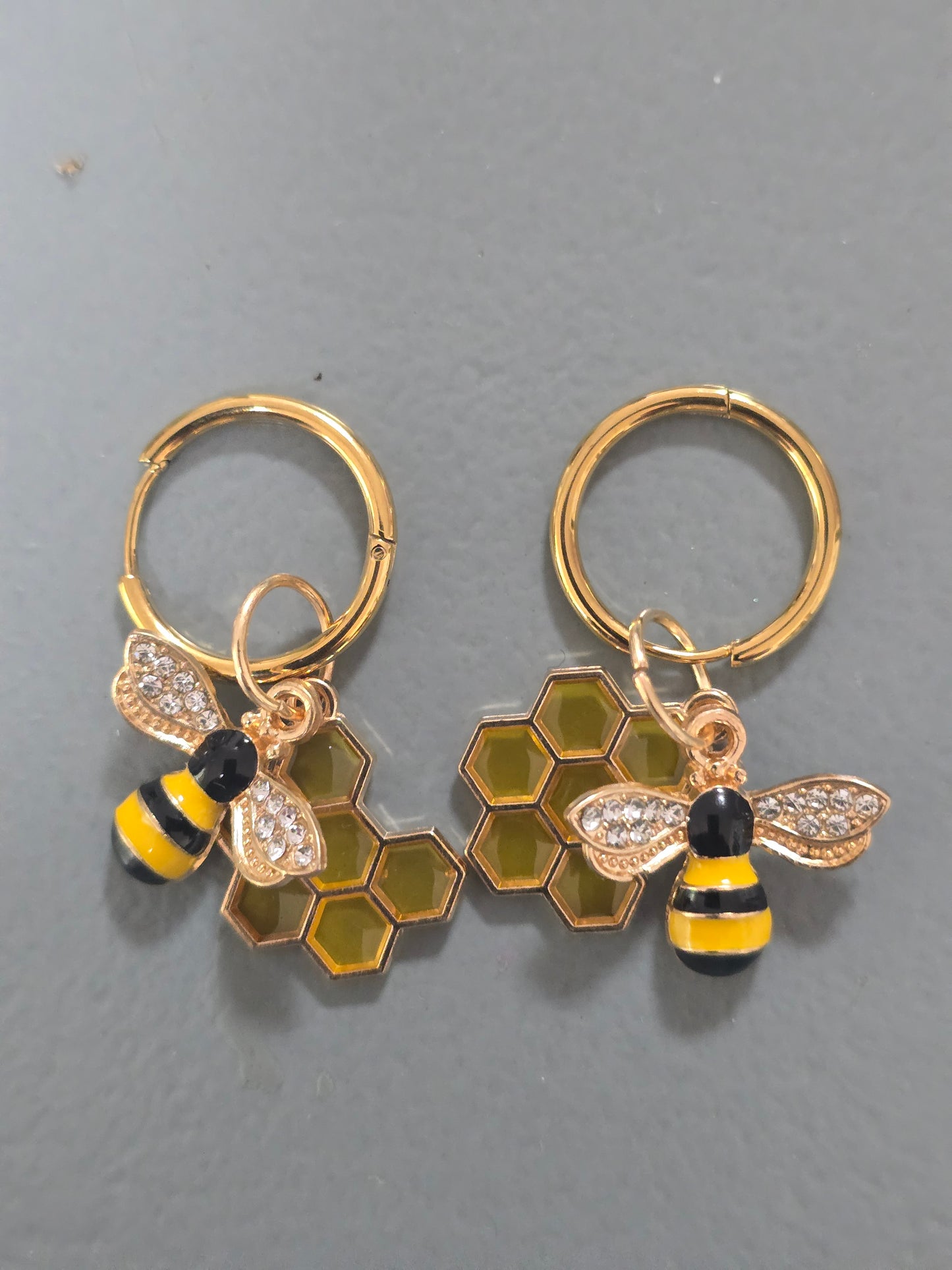 Earrings bumble bee