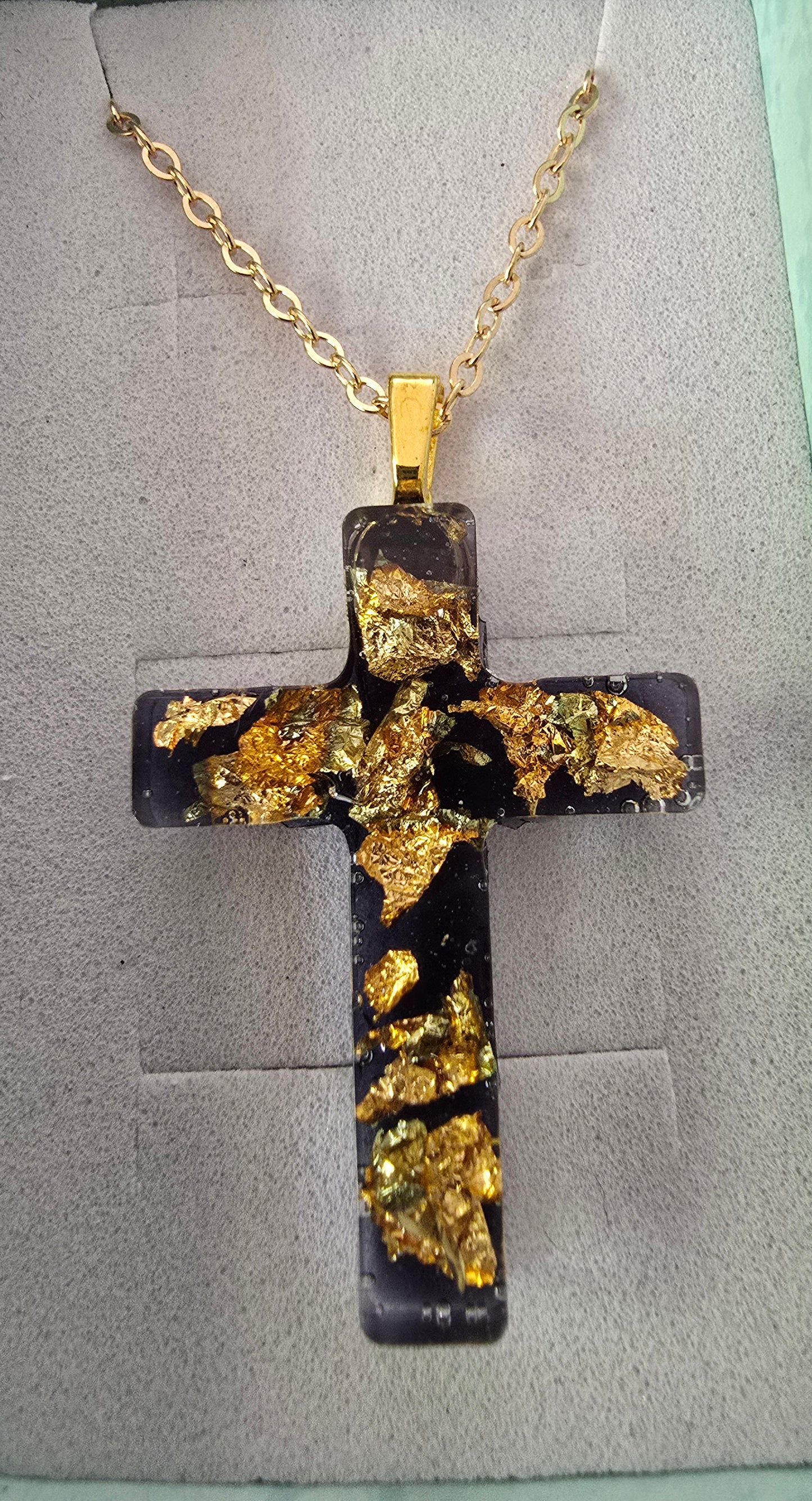 Pendant Cross gold with black