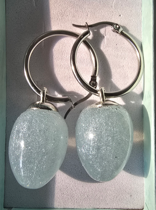 Earrings huggie style blue egg shaped