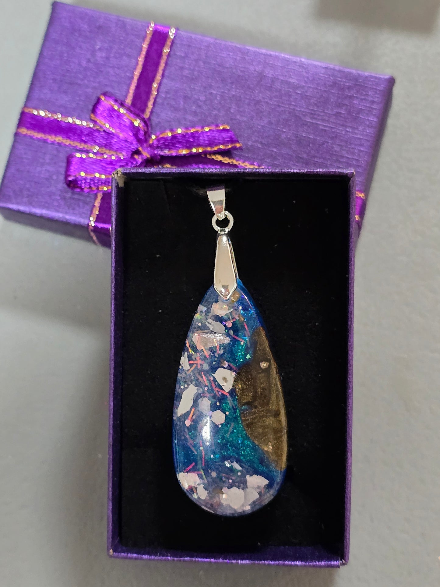 Pendant blue and brown with fireglass