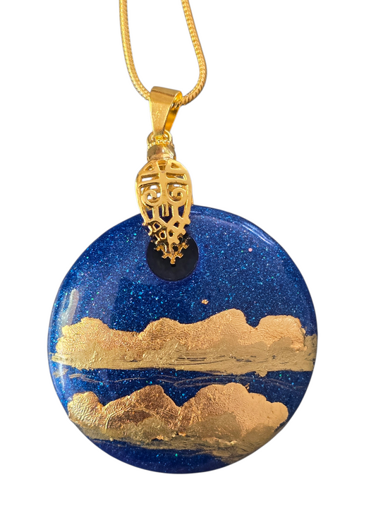 Pendant gold and blue round
