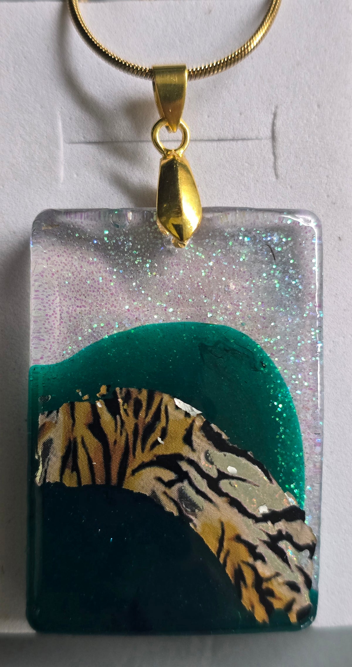 Pendant emerald green with animal print